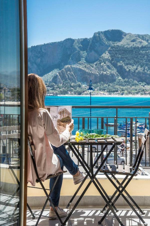 Casetta Vista Mare In Piazza A Mondello Палермо Экстерьер фото