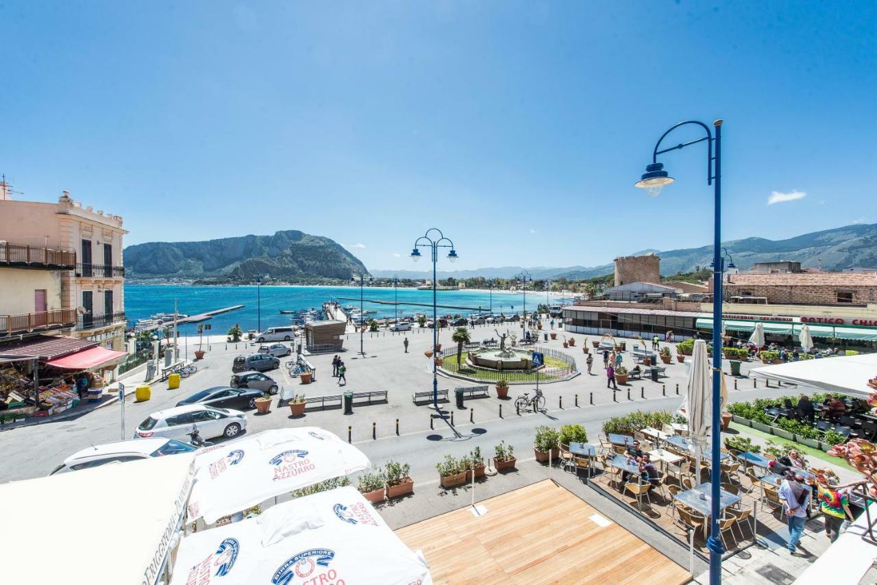 Casetta Vista Mare In Piazza A Mondello Палермо Экстерьер фото